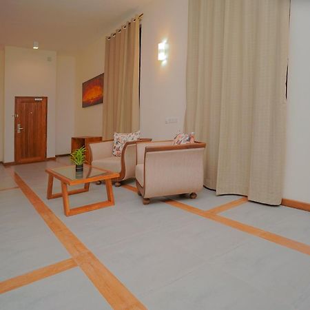 Breeze Pasikudah Hotel Passikudah Exterior foto